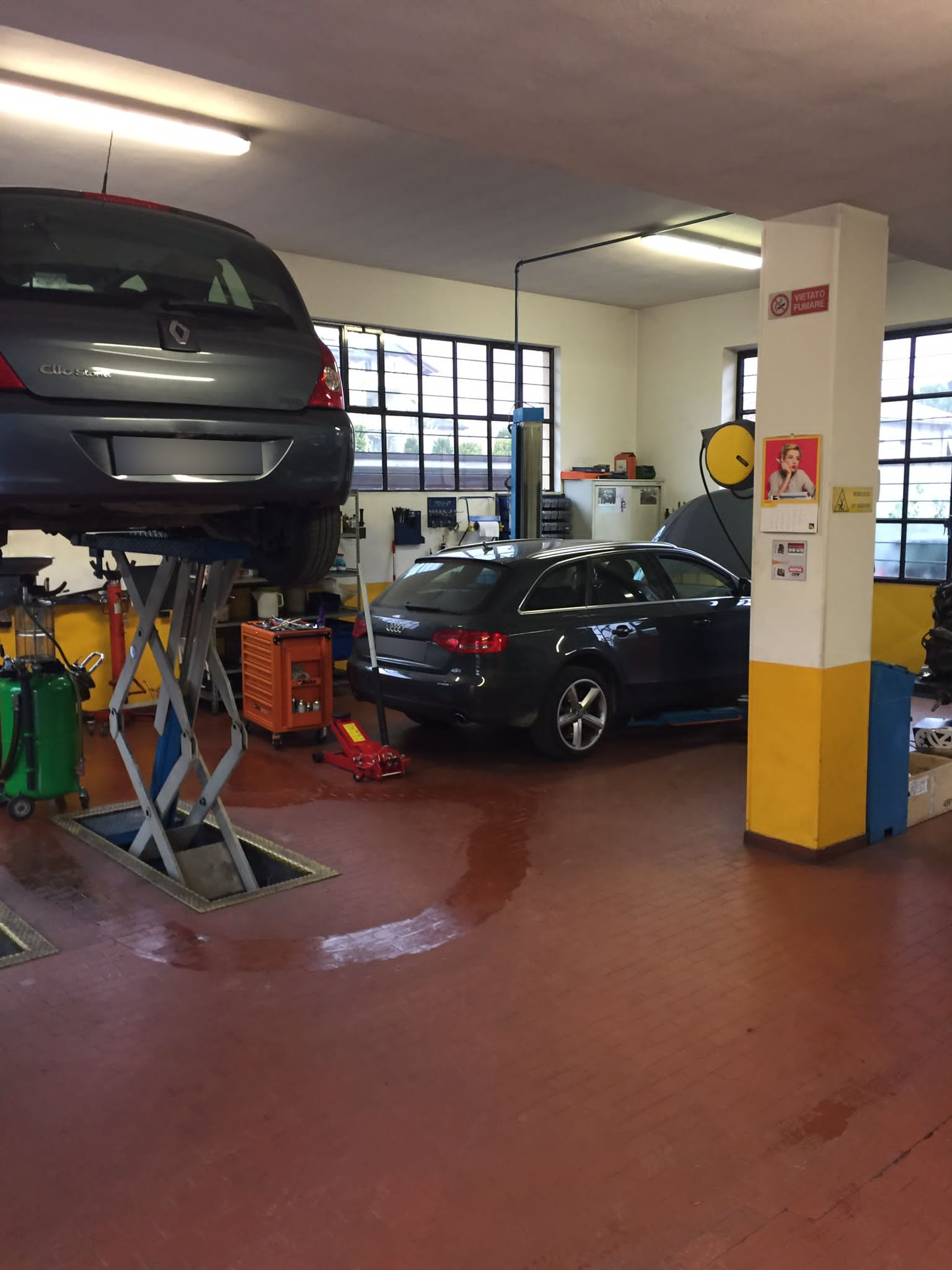 Vetture nell'officina